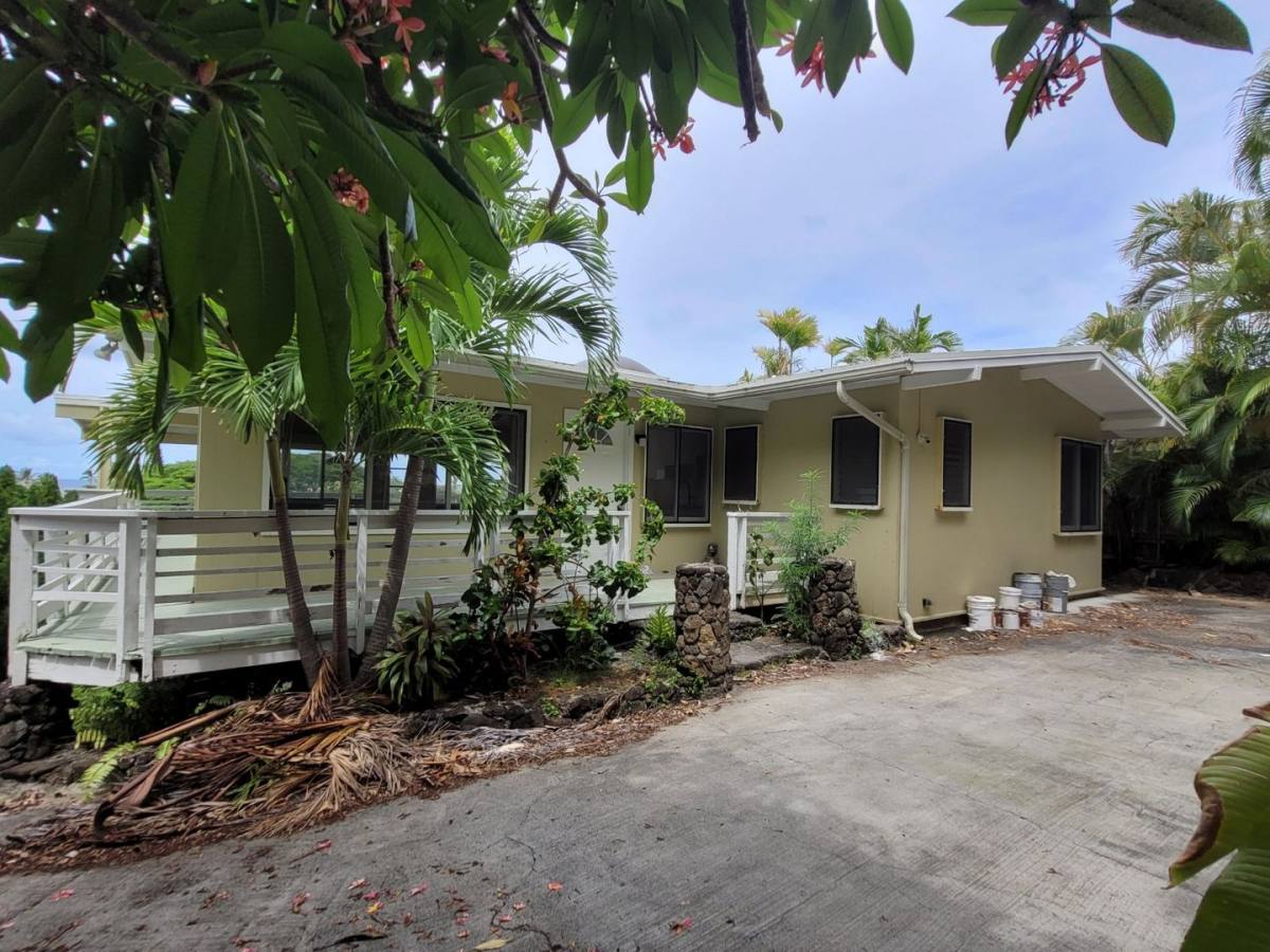 House for rent at 1069 Aalapapa Dr, Kailua, HI 96734