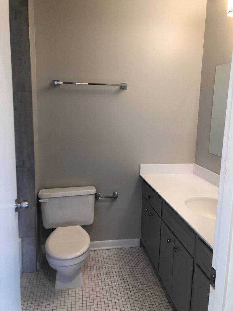 Apartment for rent at 504-512 14th St SE, Rochester, MN 55904