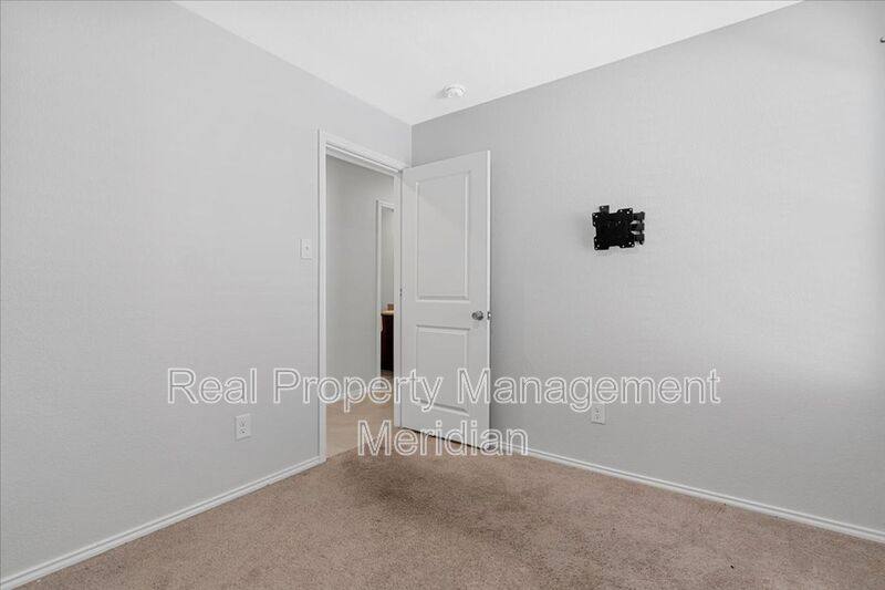 Condo for rent at 8730 Texas Risinger Dr, Fort Worth, TX 76123