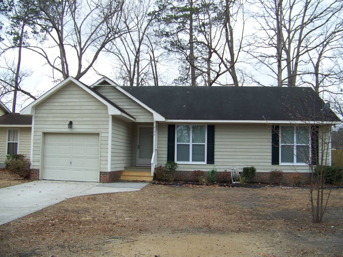 House for rent at 6793 Candlewood Dr, Fayetteville, NC 28314