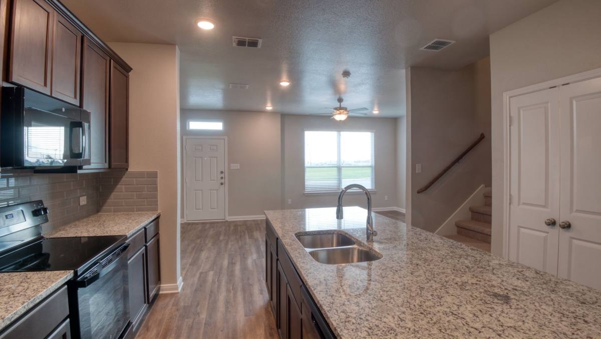 Townhouse for rent at 1610 Lummus Dr, Temple, TX 76504