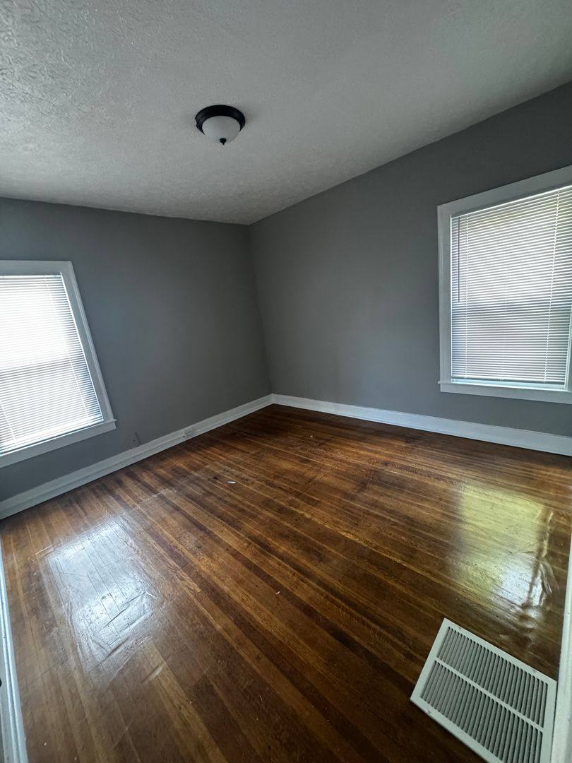 Apartment for rent at 648 S 37th St, Louisville, KY 40211