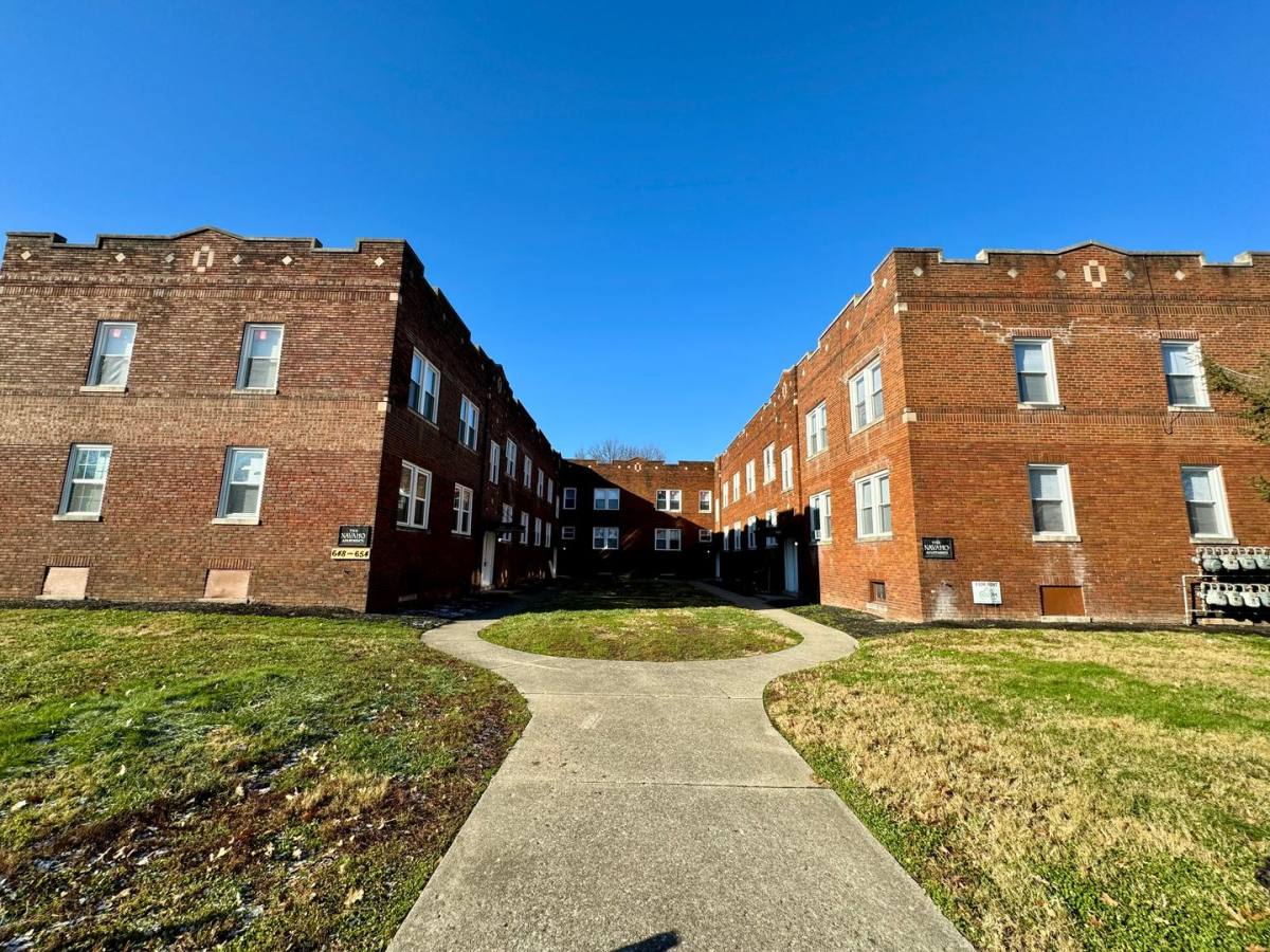Apartment for rent at 648 S 37th St, Louisville, KY 40211