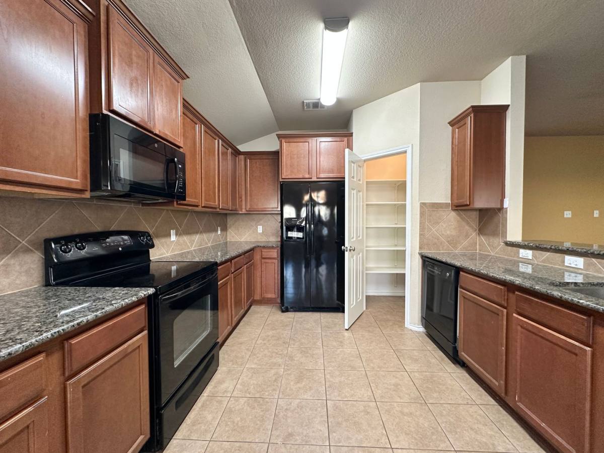 House for rent at 6806 Modesto Rd, Killeen, TX 76542
