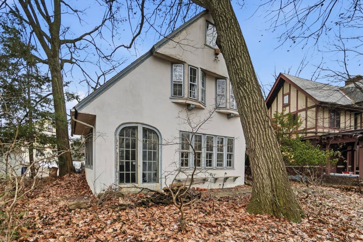 House for rent at 2104 Iuka, Columbus, OH 43201