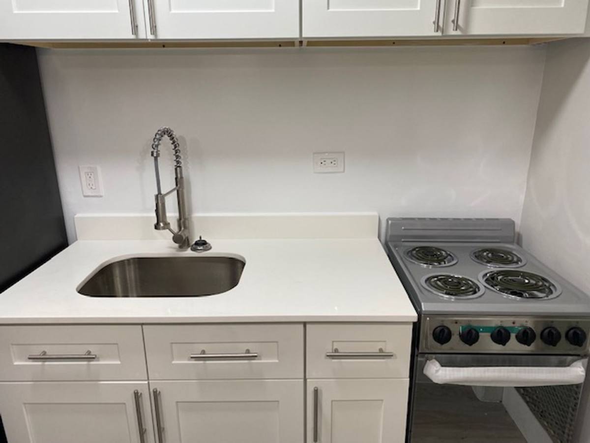 Apartment for rent at 716 NE 14th Ave, Fort Lauderdale, FL 33304