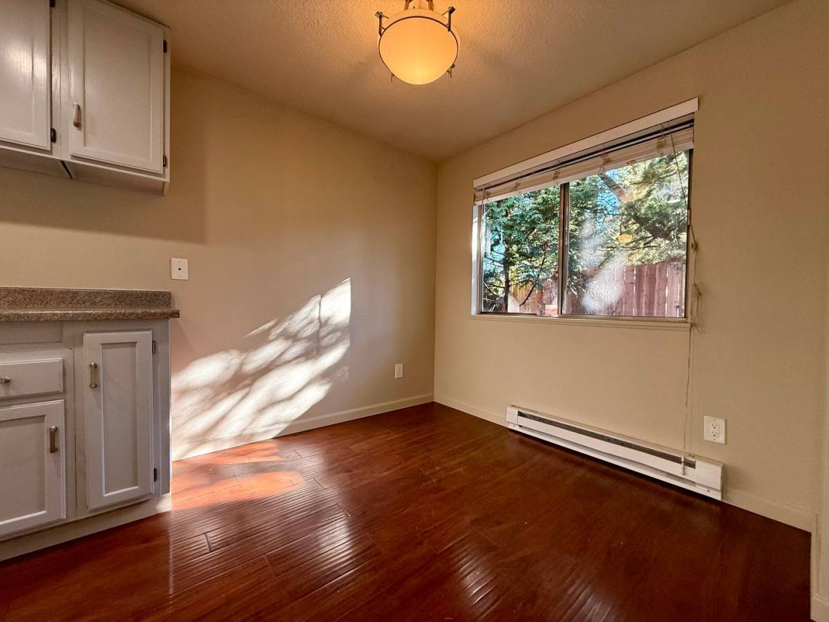 House for rent at 6918 SW 104th Ave, Beaverton, OR 97008