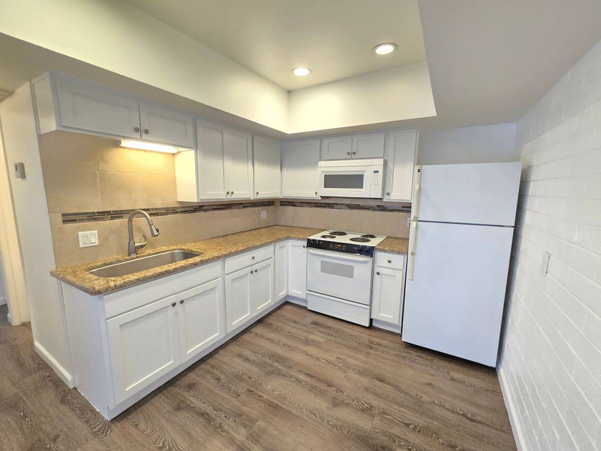 Apartment for rent at 524 W Malibu Dr, Tempe, AZ 85282