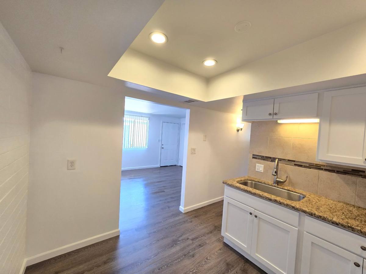 Apartment for rent at 524 W Malibu Dr, Tempe, AZ 85282