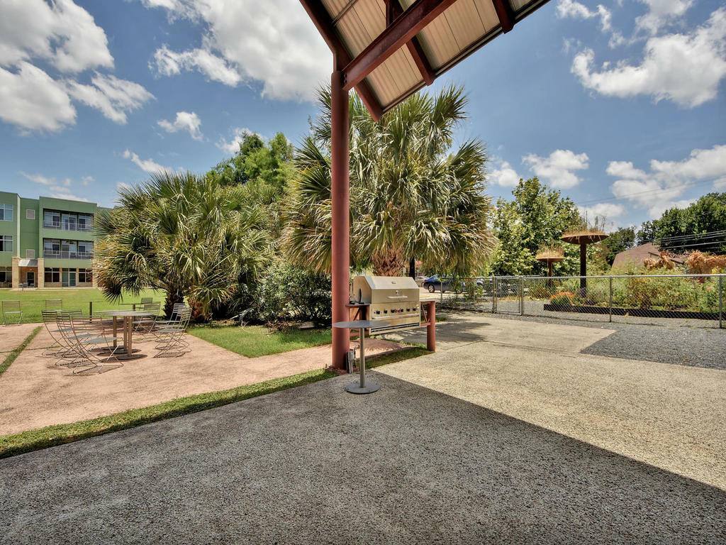 Apartment for rent at 2401 E 6th St #41, Austin, TX 78702