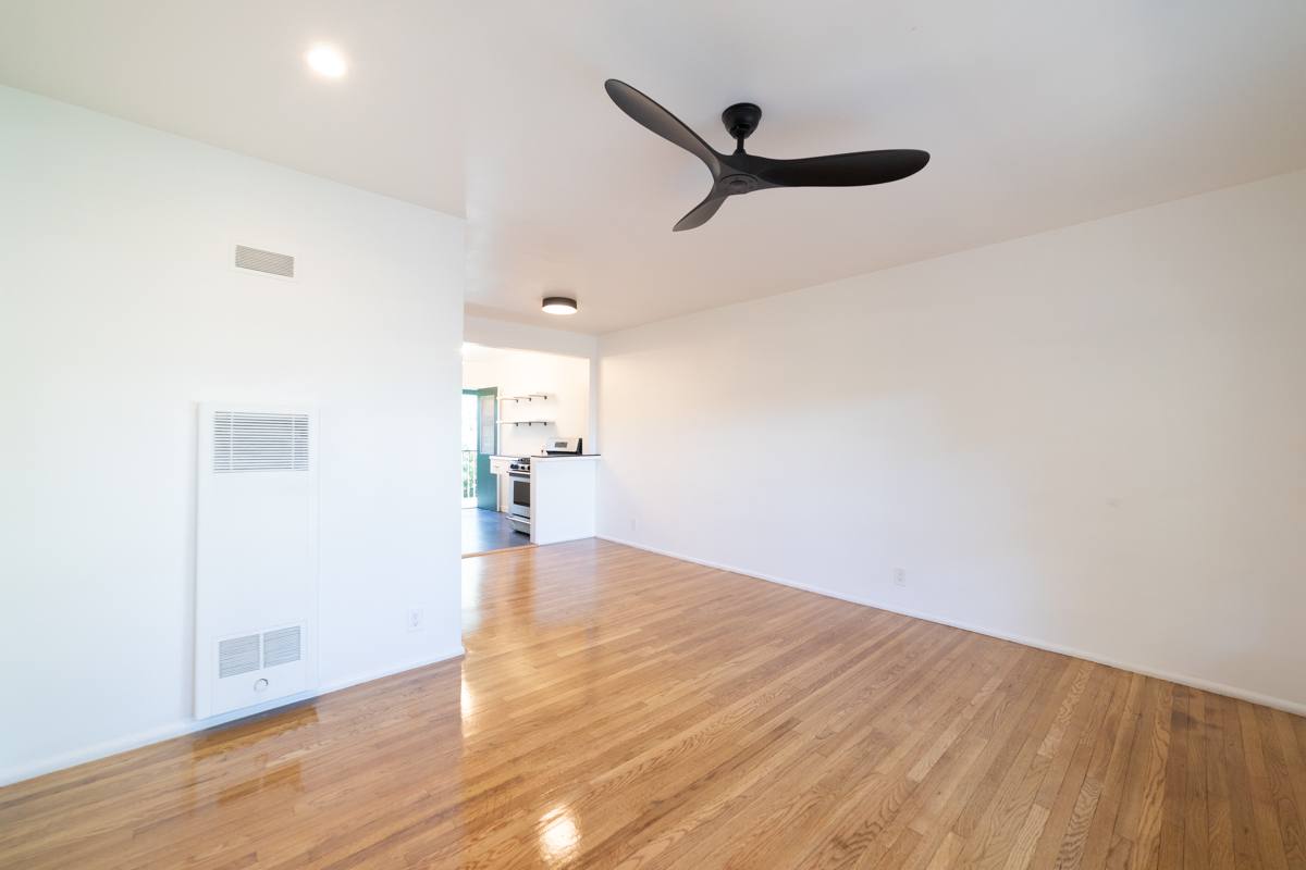 11638 Riverside Dr #5, North Hollywood, CA 91602 - Apartment For Rent - Image 2