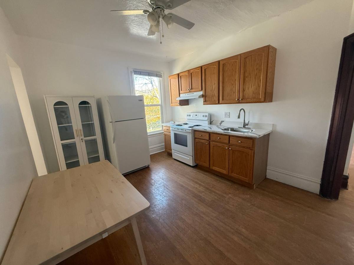 Apartment for rent at 87 C St, Salt Lake City, UT 84103