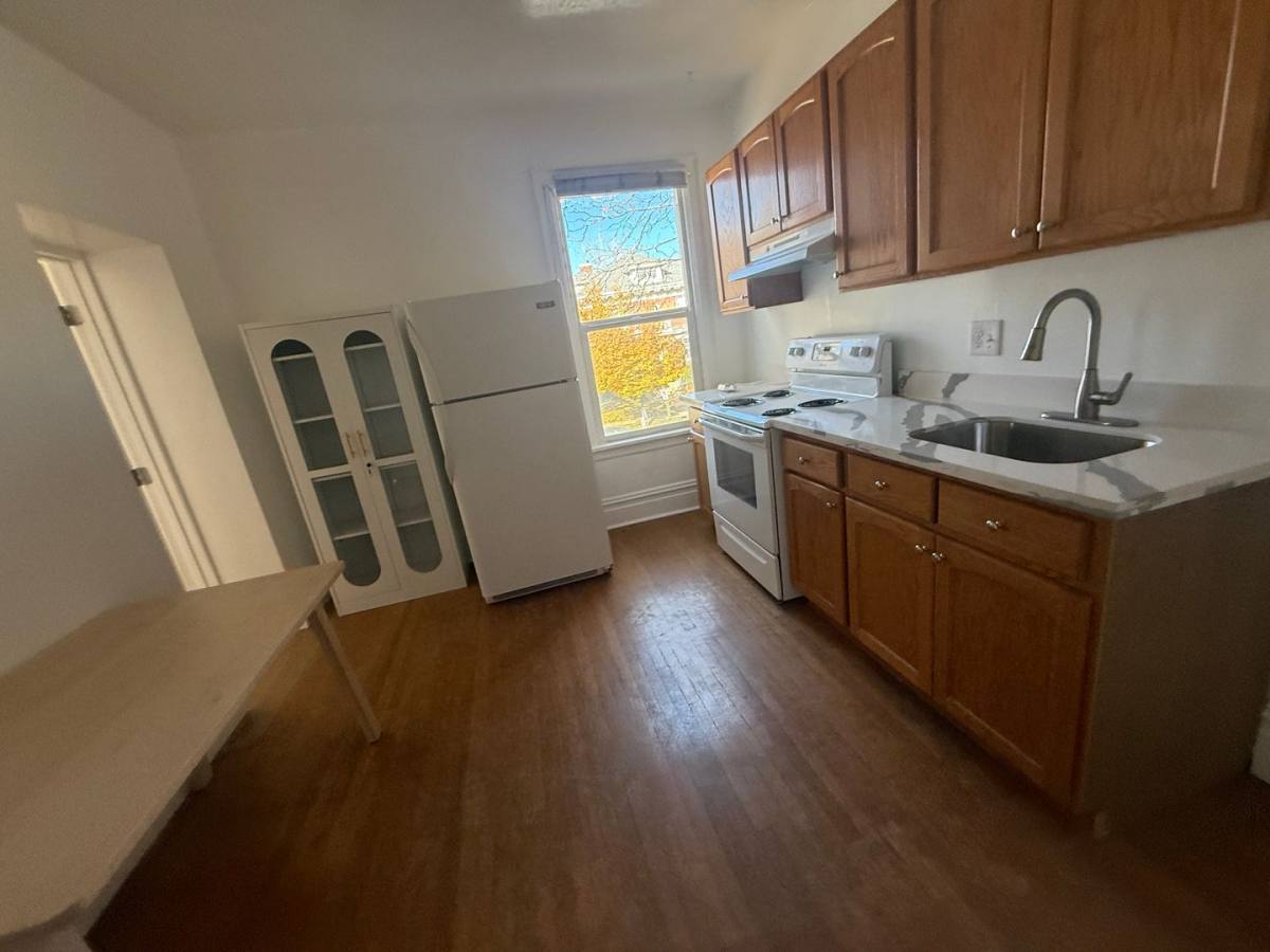 Apartment for rent at 87 C St, Salt Lake City, UT 84103