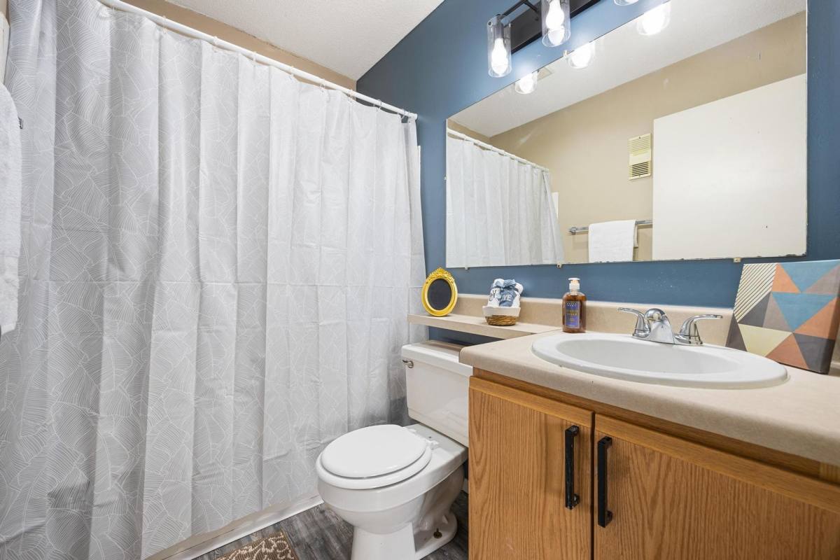 Apartment for rent at 2215 W Willow Knolls Rd, Peoria, IL 61614