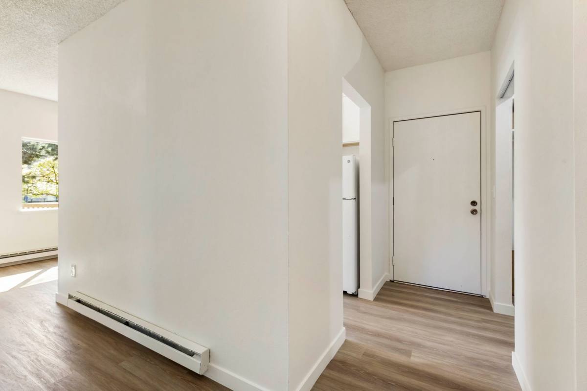 Apartment for rent at 15015 15th Ave NE, Seattle, WA 98155