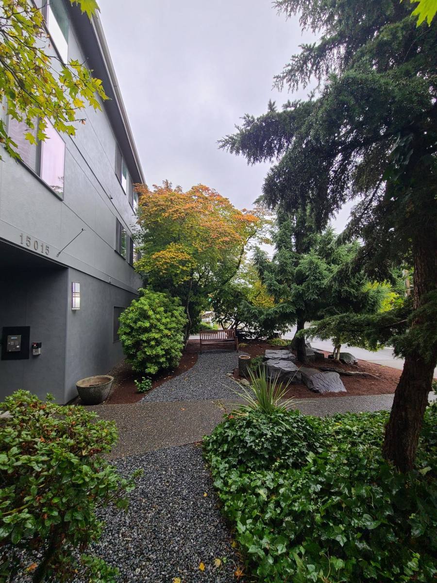 Apartment for rent at 15015 15th Ave NE, Seattle, WA 98155