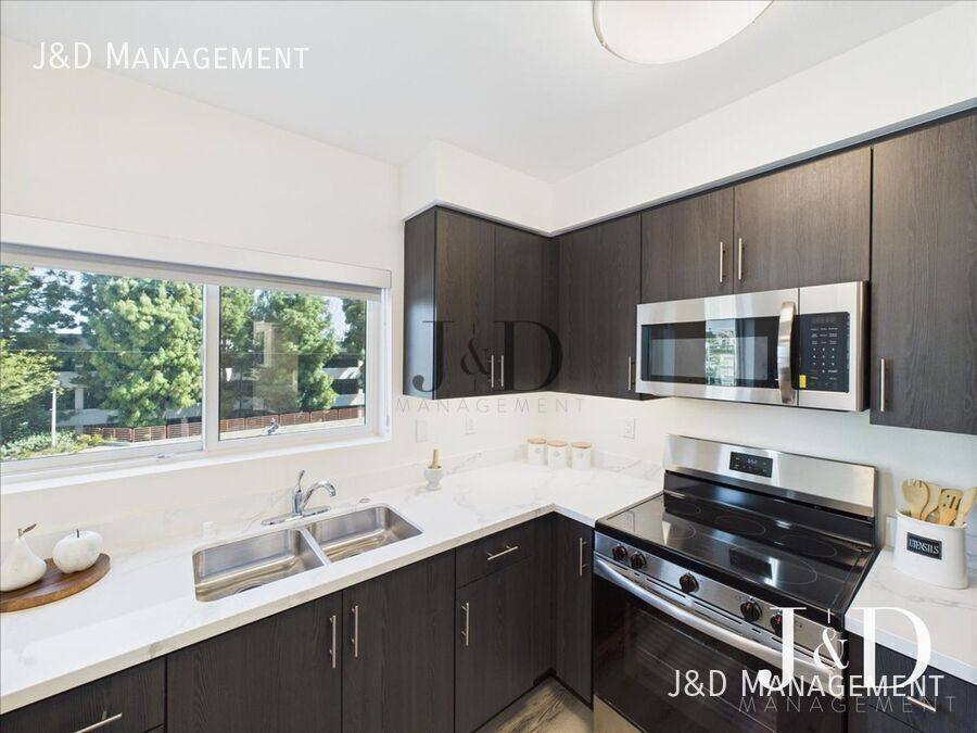 Apartment for rent at 6195 Montezuma Rd #A, San Diego, CA 92115