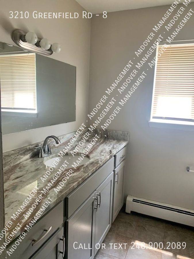 Apartment for rent at 3210 Greenfield Rd #8, Royal Oak, MI 48073