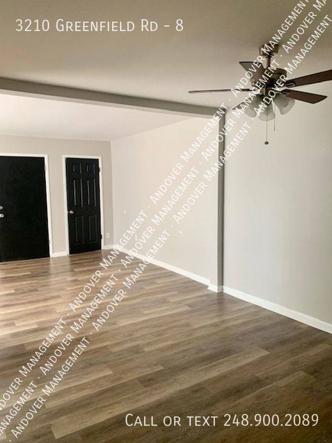 Apartment for rent at 3210 Greenfield Rd #8, Royal Oak, MI 48073
