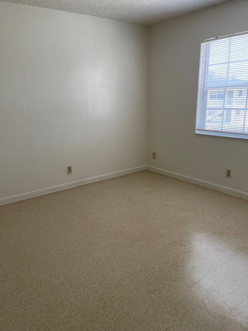 Apartment for rent at 100-200-300 Rex Ave, Lake Worth, FL 33461
