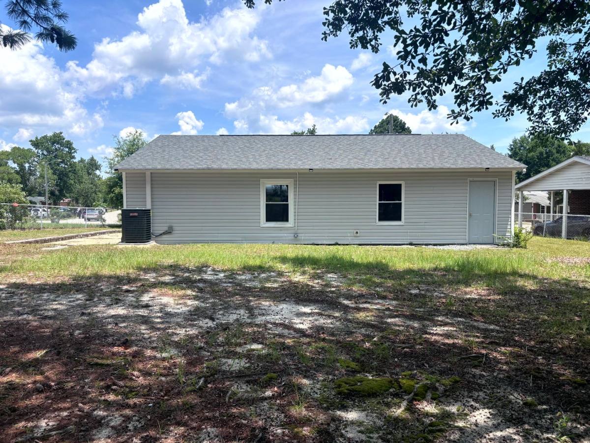 House for rent at 5523 Livingston Dr, Fayetteville, NC 28311