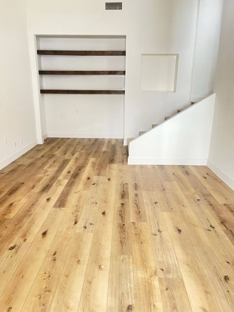 Apartment for rent at 808-812 Westmount Dr, West Hollywood, CA 90069