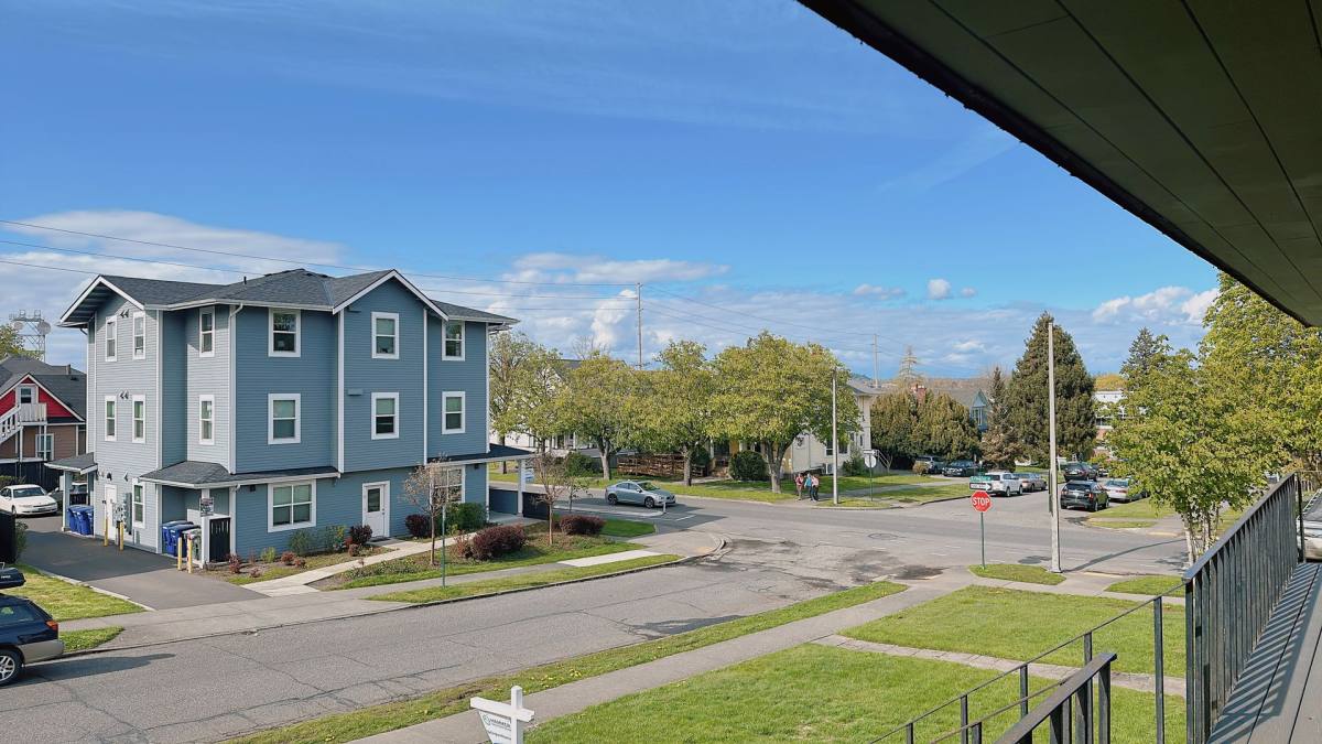Apartment for rent at 1124 High St, Bellingham, WA 98225