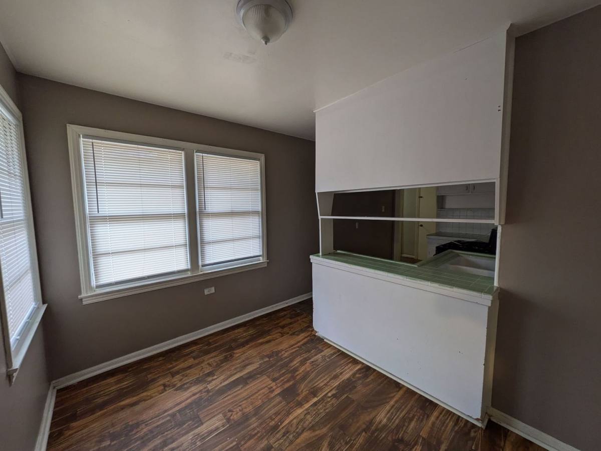 House for rent at 302 Bridalwreath, Orange, TX 77630