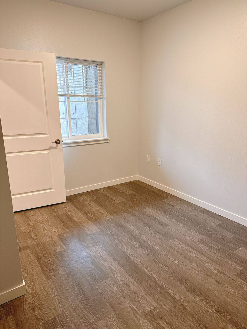 Apartment for rent at 600 E Maple St, Bellingham, WA 98225