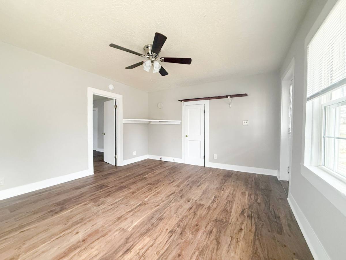 House for rent at 126 N Main St, Sparta, TN 38583