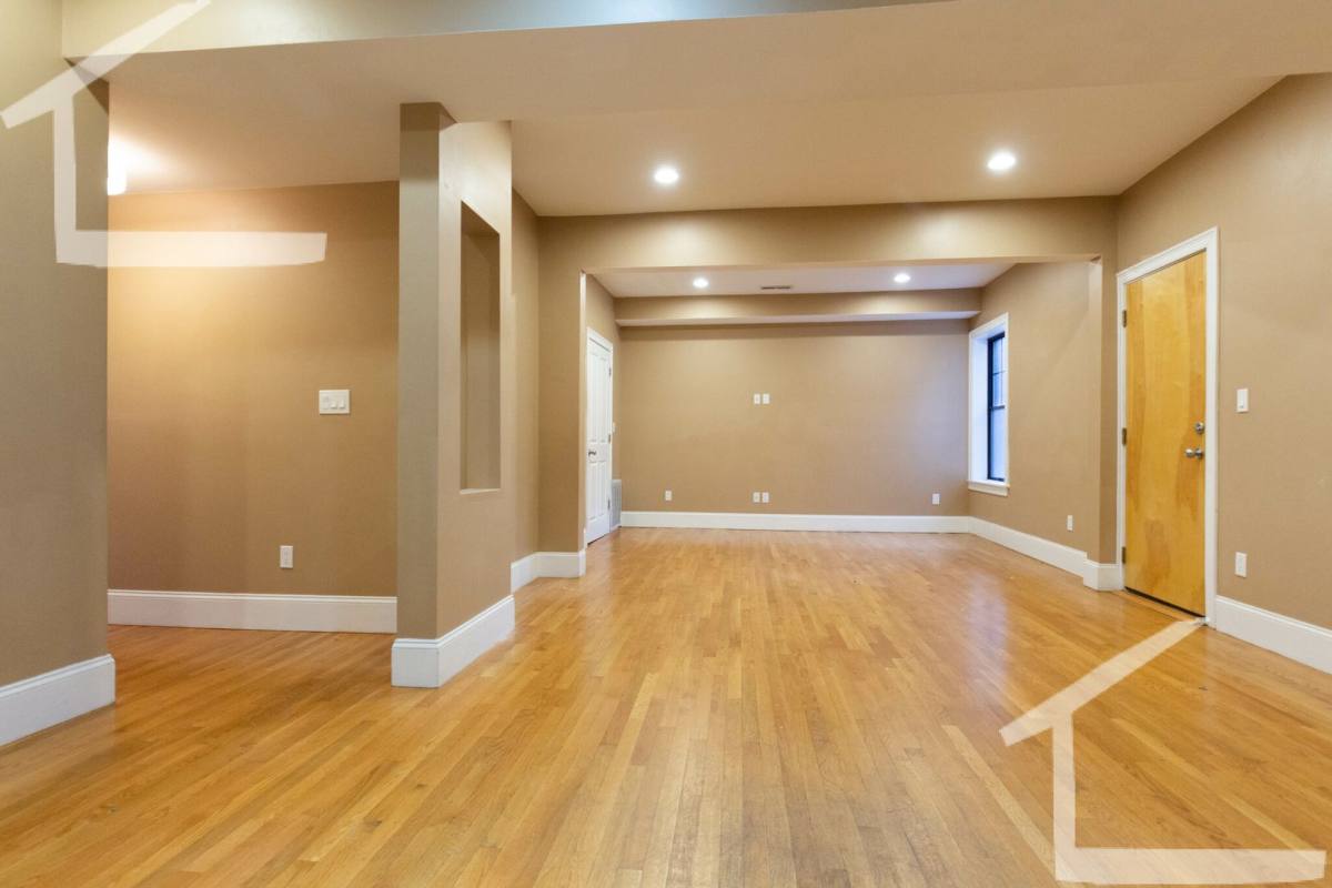 Apartment for rent at 1590 Beacon St #3C, Brookline, MA 02446