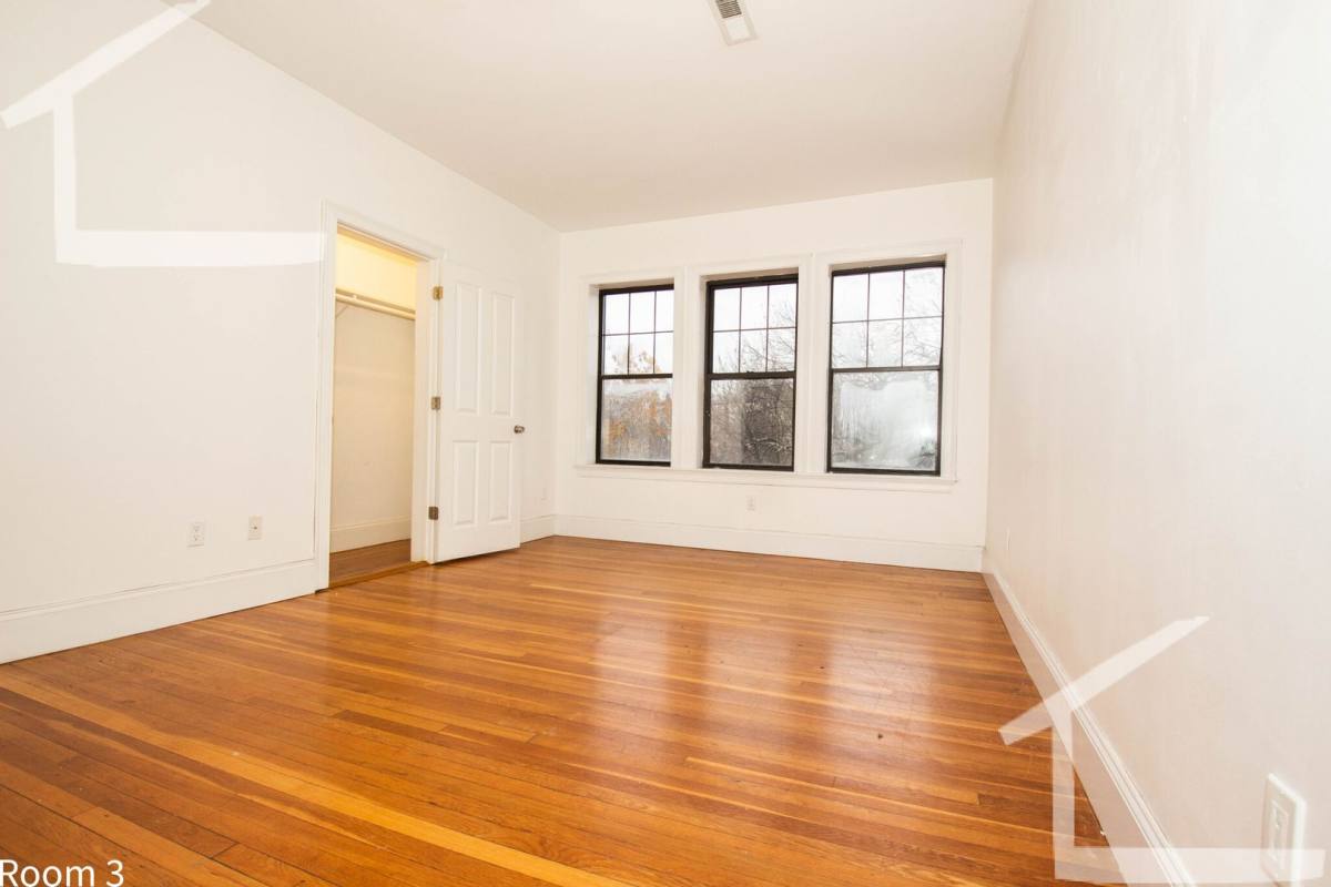Apartment for rent at 1590 Beacon St #3C, Brookline, MA 02446