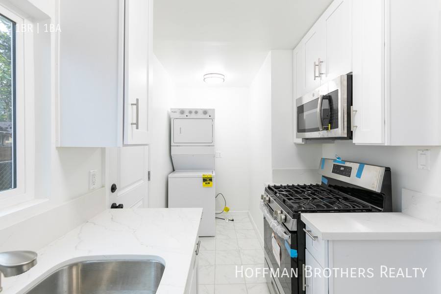 Apartment for rent at 2632 1 2 Arvia St, Los Angeles, CA 90065