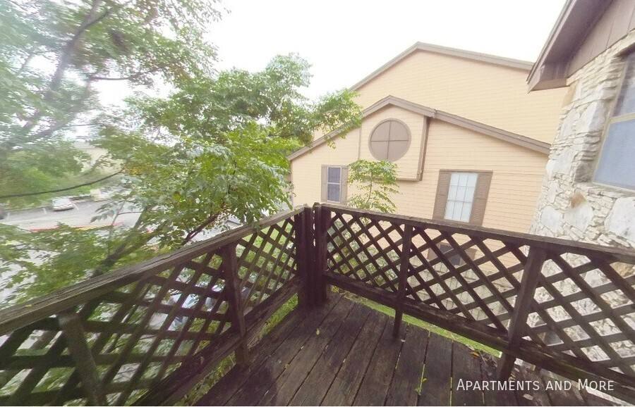 Apartment for rent at 1224 N Lbj Dr #206, San Marcos, TX 78666