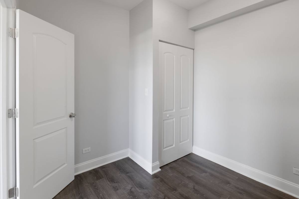 Apartment for rent at 1608 W Sherwin Ave, Chicago, IL 60626