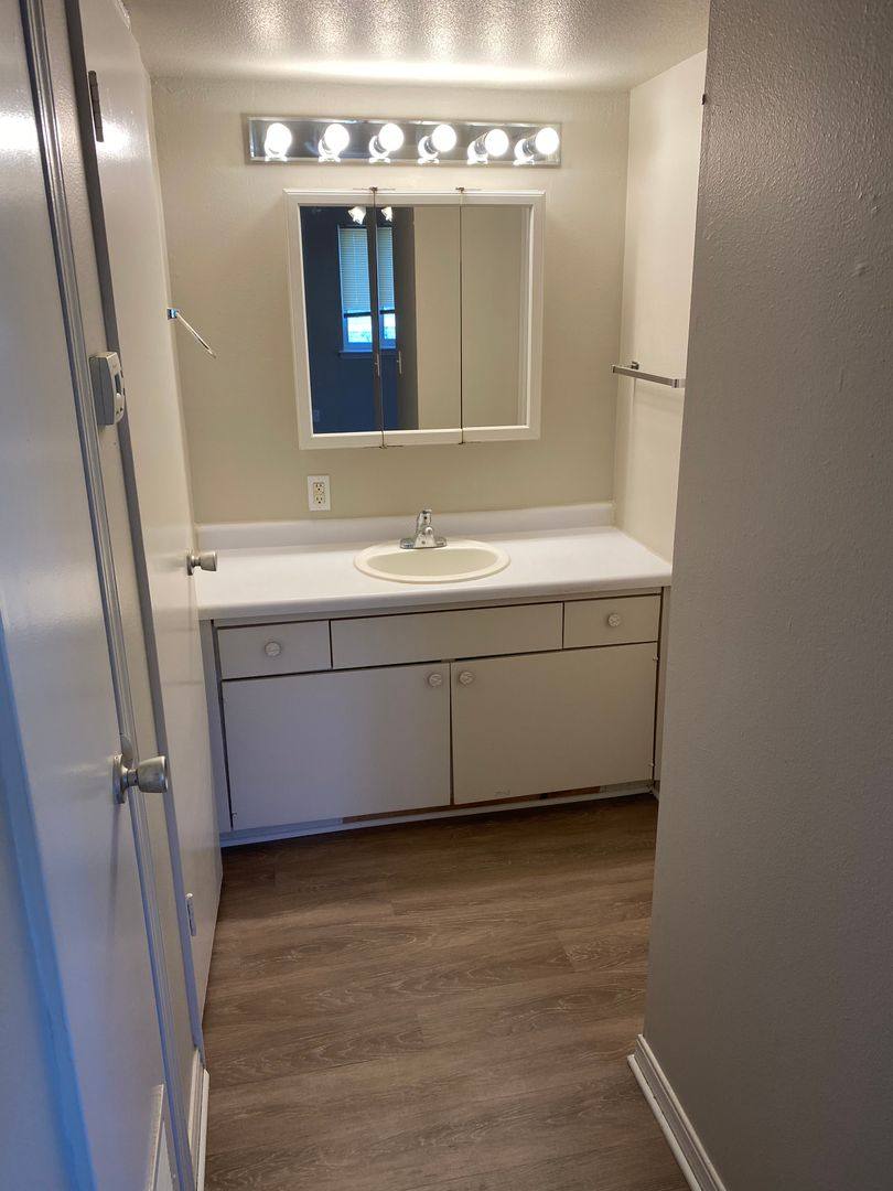 Apartment for rent at 1211 N Leverett, Fayetteville, AR 72703