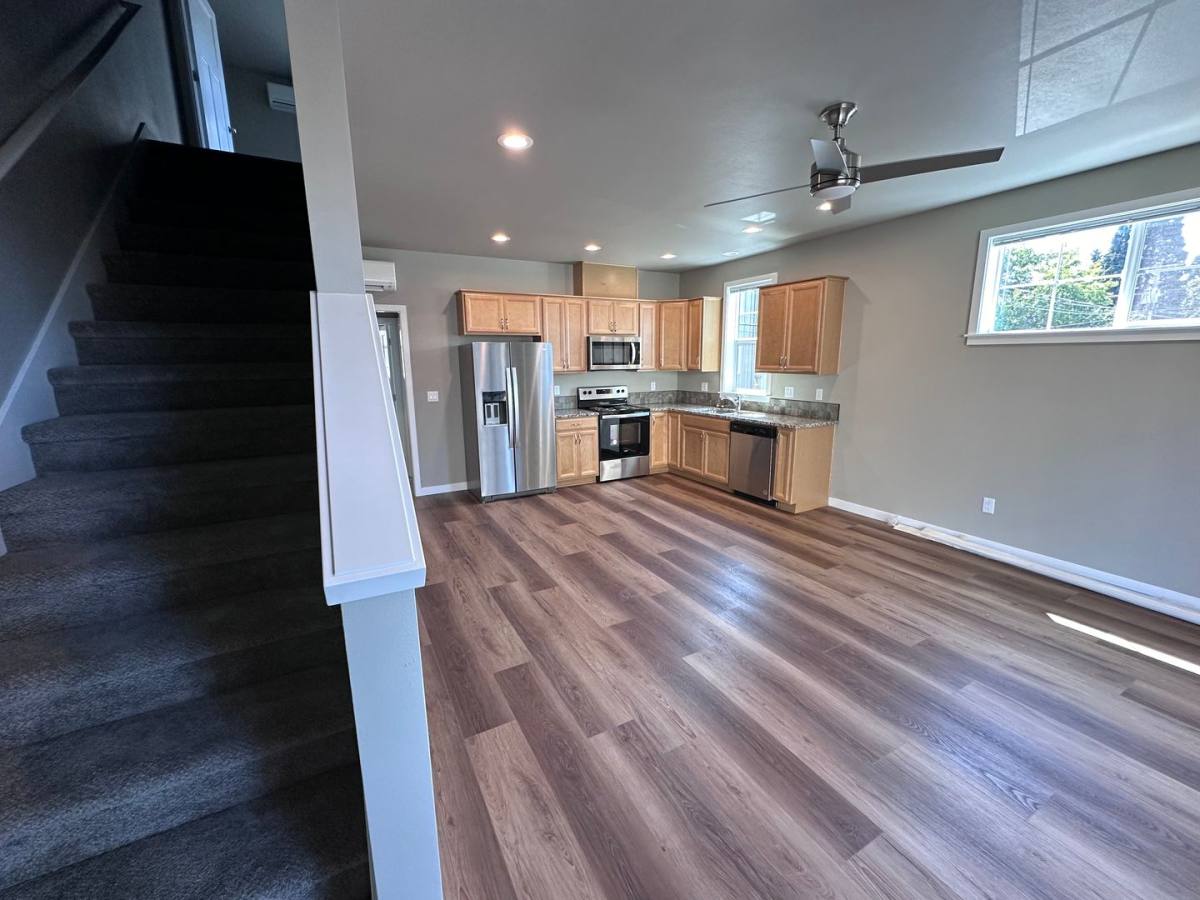 Townhouse for rent at 338 E 12th Ave, Eugene, OR 97401