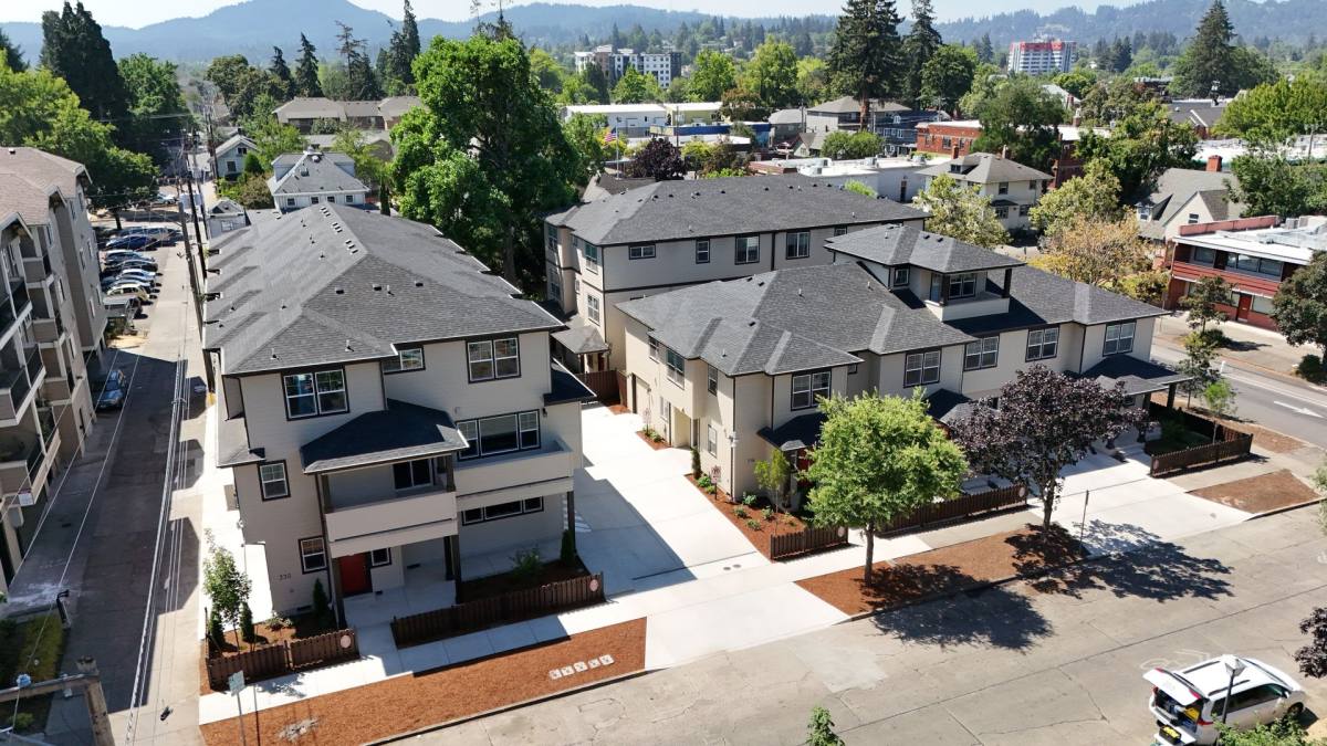 Townhouse for rent at 338 E 12th Ave, Eugene, OR 97401
