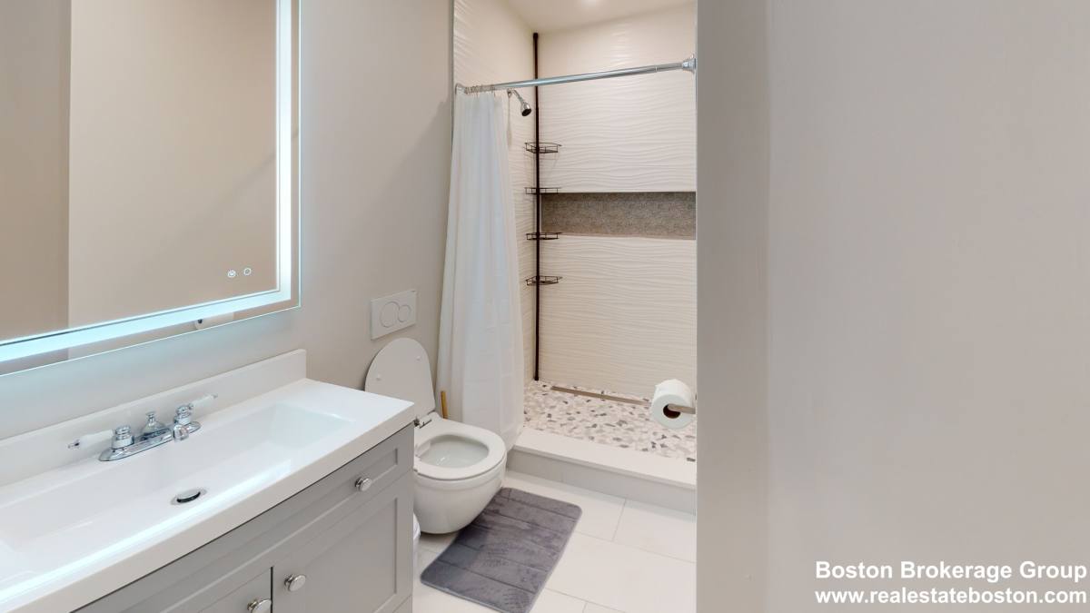 Apartment for rent at 23 Newport St #2, Dorchester, MA 02125