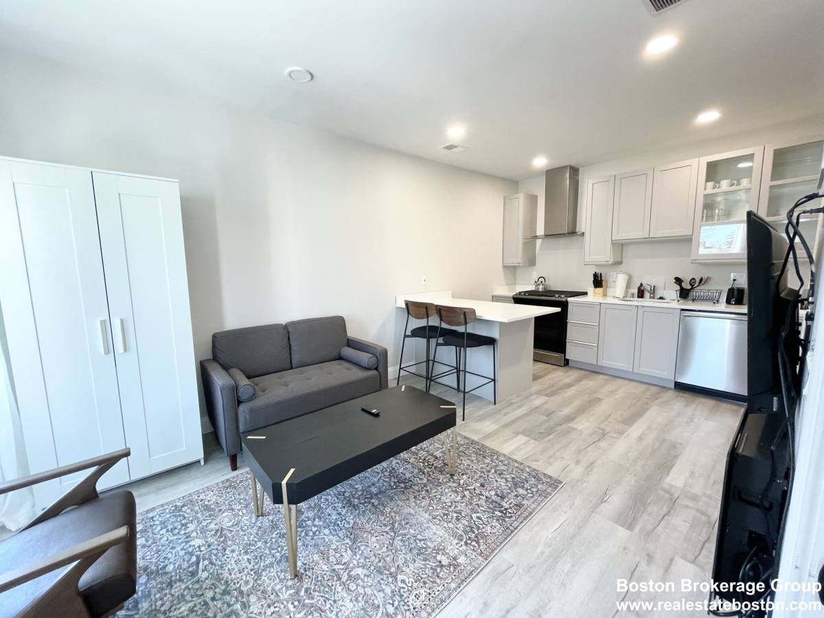 Apartment for rent at 23 Newport St #2, Dorchester, MA 02125