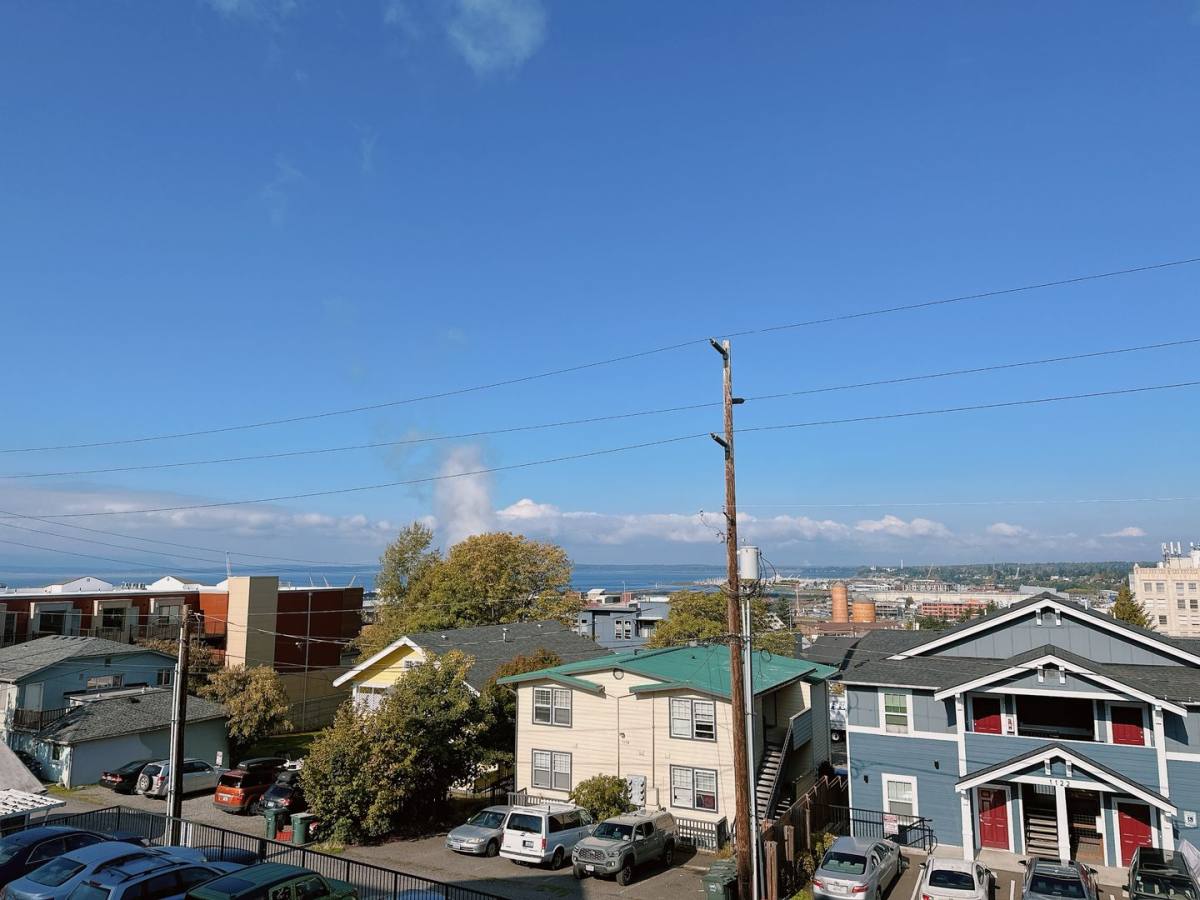 Apartment for rent at 1117 N Garden St, Bellingham, WA 98225