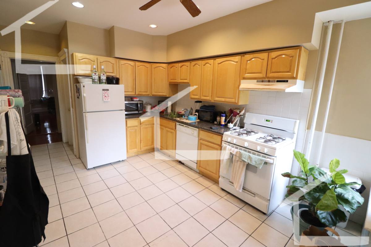 Apartment for rent at 10 Strathmore Rd #1, Brookline, MA 02445
