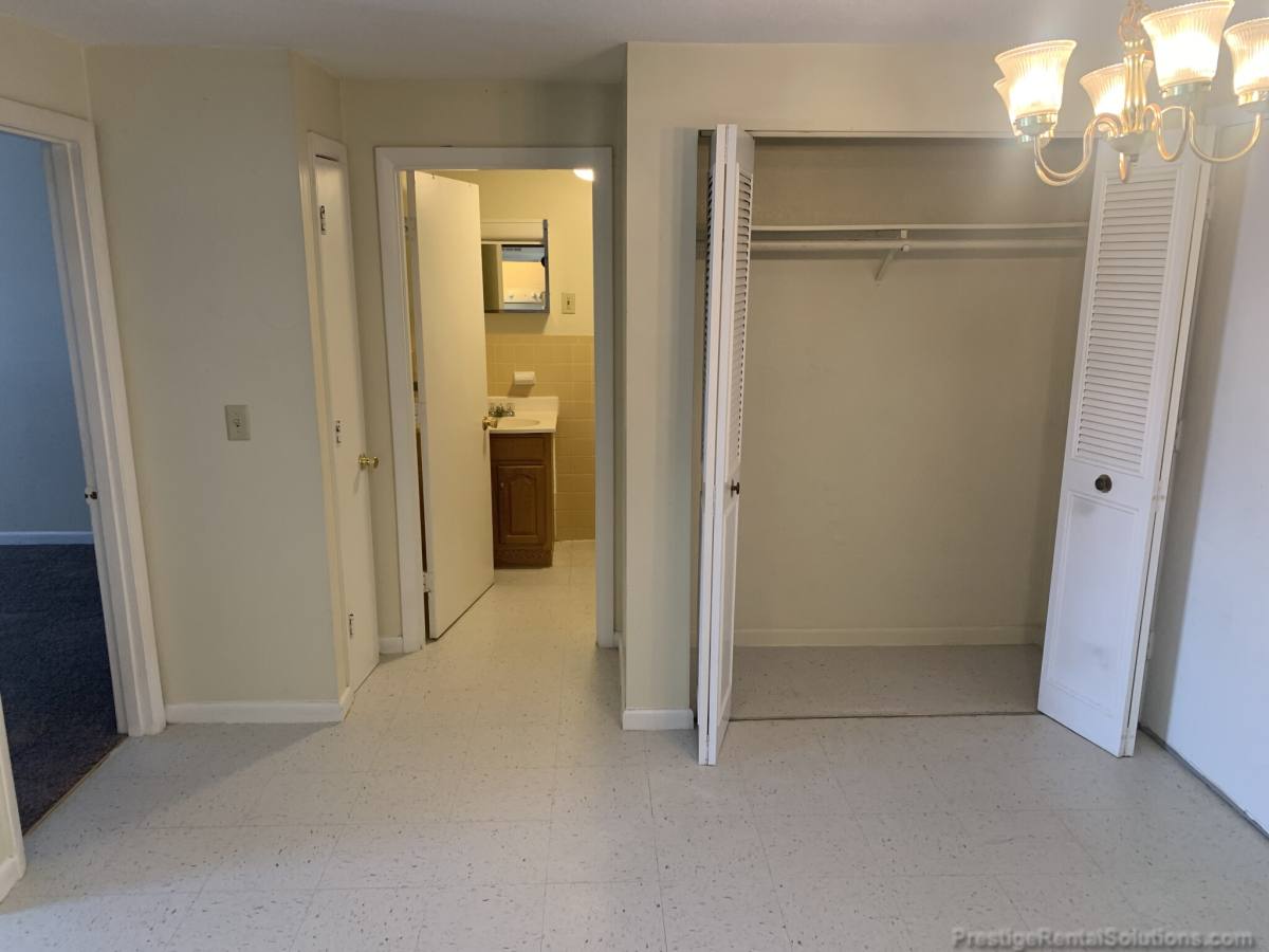 Apartment for rent at 40 Dinan Dr #11, Gardner, MA 01440