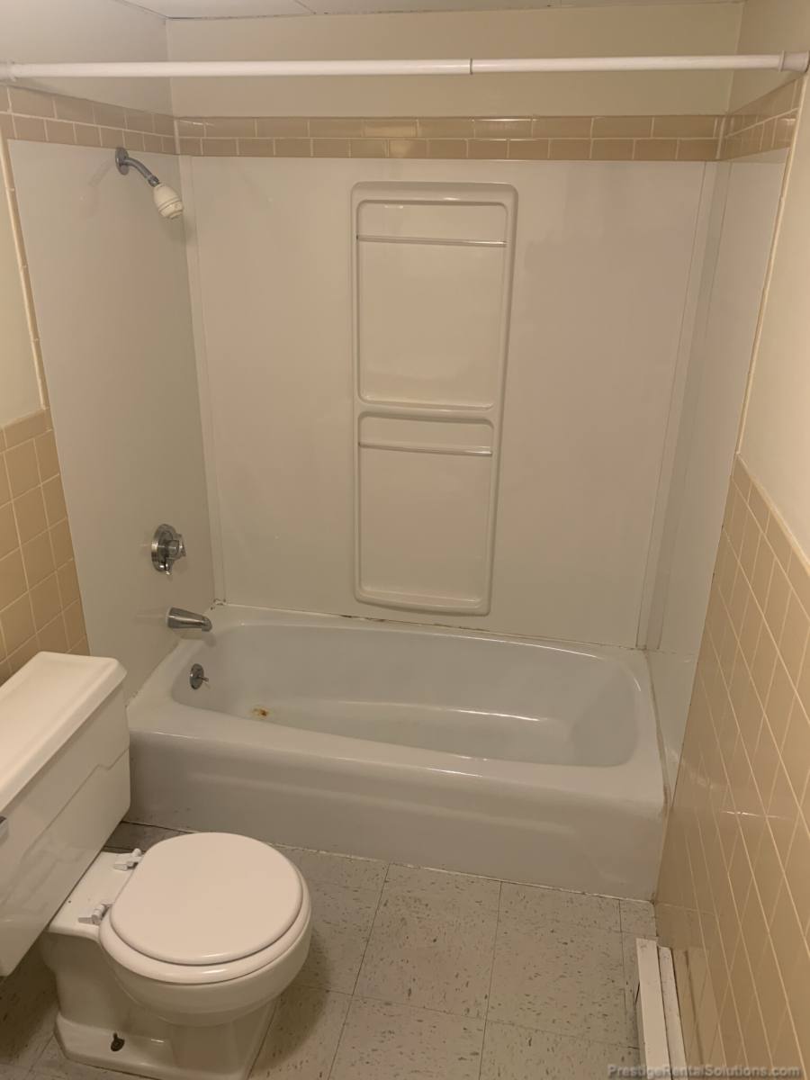 Apartment for rent at 40 Dinan Dr #11, Gardner, MA 01440