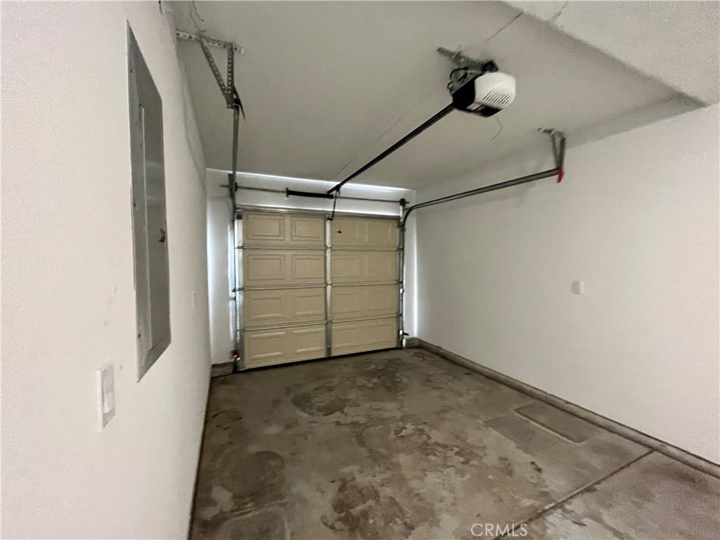 Townhouse for rent at 1004 S Riverside Ave #1004A3, Rialto, CA 92376