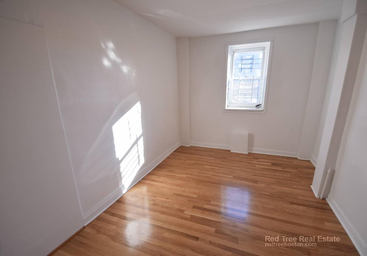 Apartment for rent at 682 Parker St #1, Roxbury Crossing, MA 02120