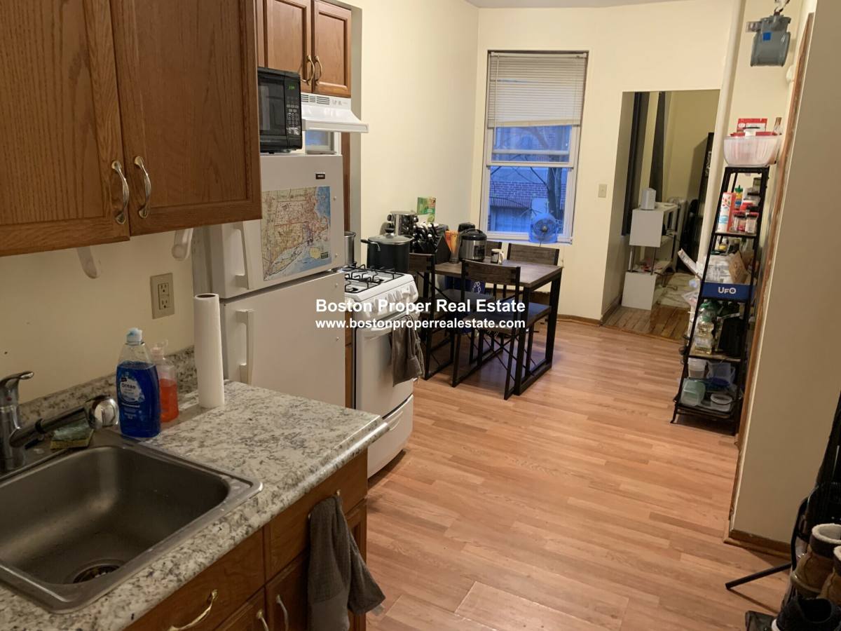 Apartment for rent at 70 Joy St #6, Boston, MA 02114