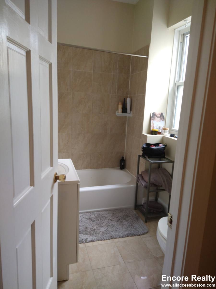 Apartment for rent at 1193 Commonwealth Ave #24, Allston, MA 02134