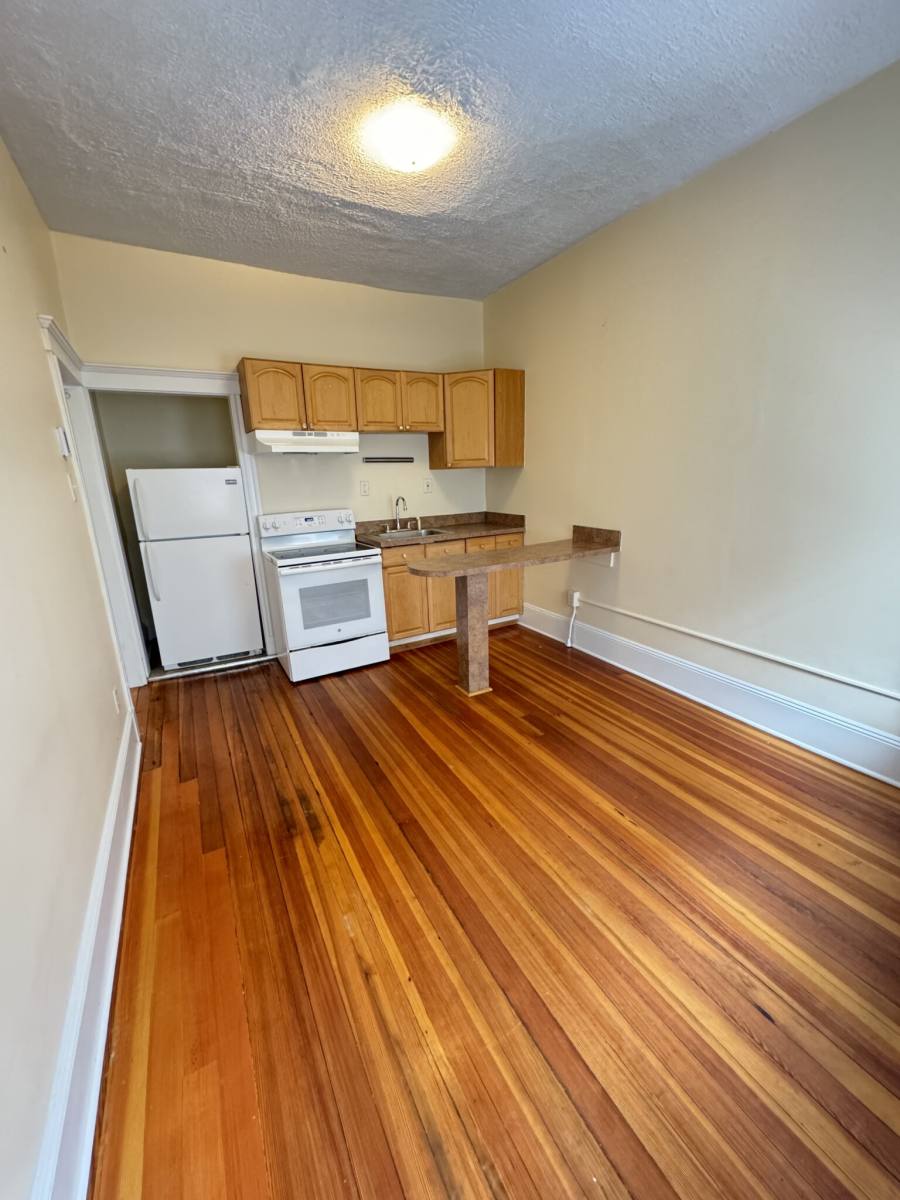 Apartment for rent at 883 Huntington Ave #3, Boston, MA 02115