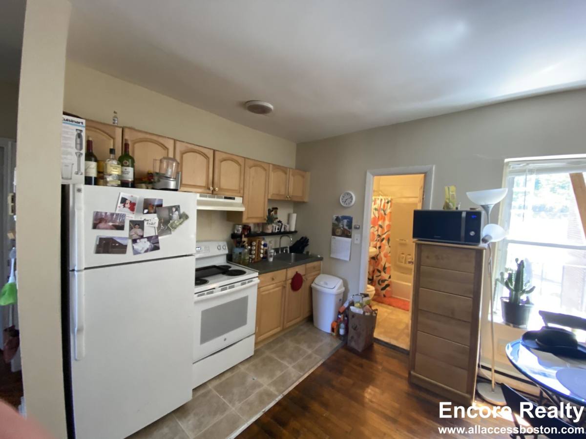 Apartment for rent at 886 Huntington Ave #7, Boston, MA 02115